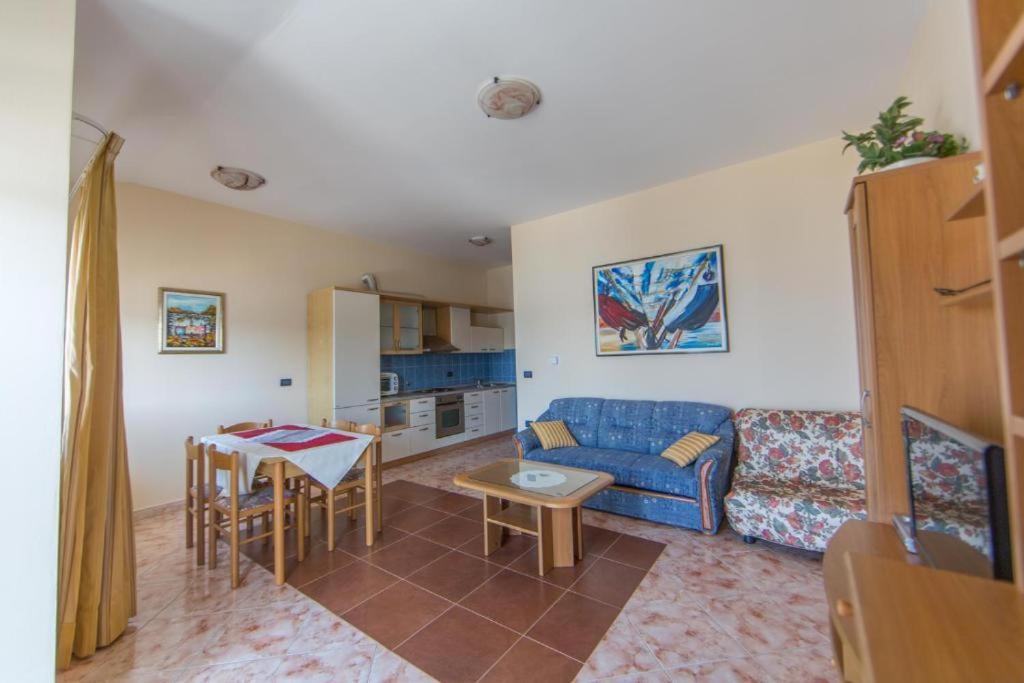 Rooms Porto Savudrija Eksteriør bilde